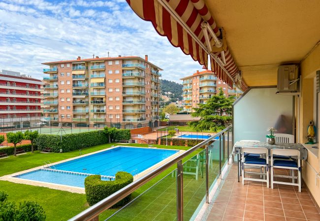 Apartamento en Santa Susana - Vivalidays Lora - Santa Susanna